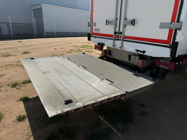 IVECO DAILY 70C17 CAJA CERRADA + PLATAFORMA - Imagen 10