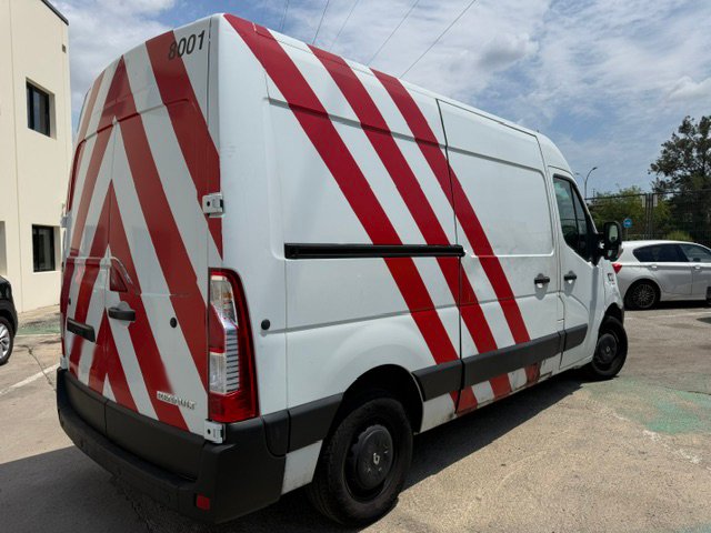 RENAULT MASTER EQUIPADA MOBILIARIO TALLER CON RAMPA POSTERIOR - Imagen 5
