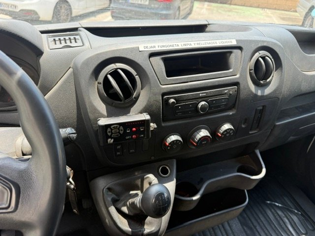 RENAULT MASTER EQUIPADA MOBILIARIO TALLER CON RAMPA POSTERIOR - Imagen 7